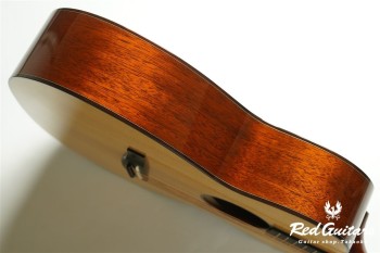 Model OM. Sitka Spruce/African Mahogany